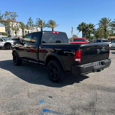 Diamond Black Crystal Pearlcoat 2021 RAM 1500 Classic Warlock Quad Cab 4x2 6'4' Box