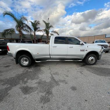 2018 RAM 3500 Laramie Crew Cab 4x4 8' Box