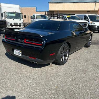 2017 Dodge Challenger SXT