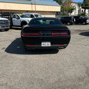 2017 Dodge Challenger SXT