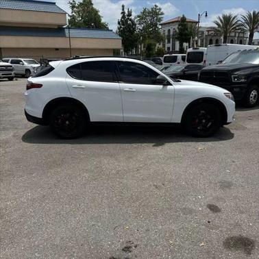 2019 Alfa Romeo Stelvio Ti Sport