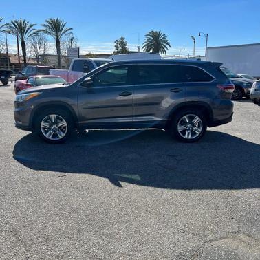 2014 Toyota Highlander Limited Platinum