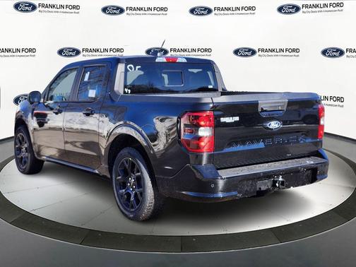 Shadow Black 2026 Ford Maverick Lobo High