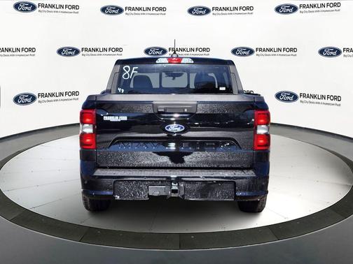 Shadow Black 2026 Ford Maverick Lobo High