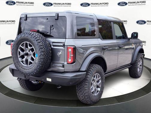 Carbonized Gray Metallic 2025 Ford Bronco Badlands