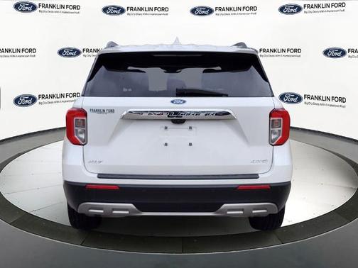 STAR WHITE MET TRI-COAT 2022 Ford Explorer XLT
