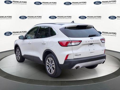 Star White 2022 Ford Escape SEL