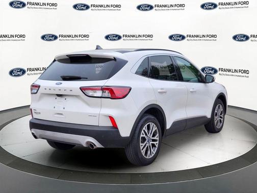 Star White 2022 Ford Escape SEL