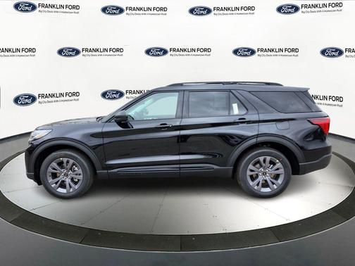 Agate Black Metallic 2026 Ford Explorer Active
