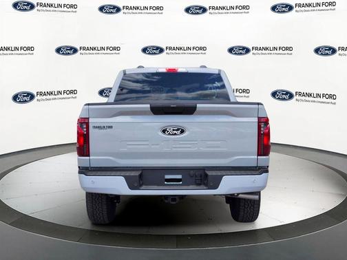 Avalanche 2026 Ford F-150 XLT