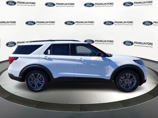 Star White 2026 Ford Explorer Active