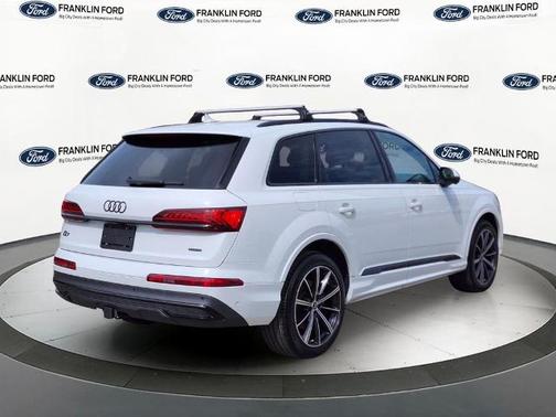 Glacier White Metallic 2023 Audi Q7 55 QUATTRO PREMIUM
