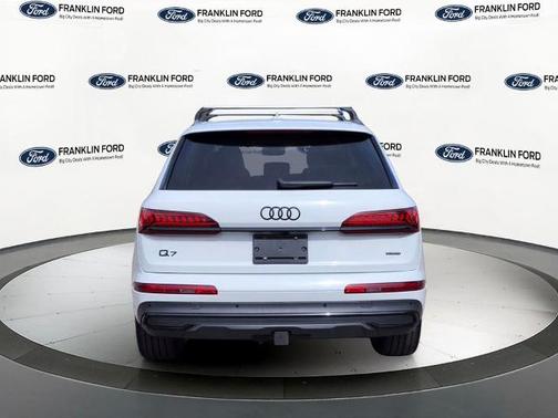 Glacier White Metallic 2023 Audi Q7 55 QUATTRO PREMIUM