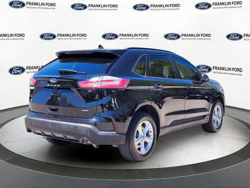 Agate Black Metallic 2024 Ford Edge SE