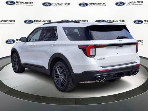 Star White 2025 Ford Explorer ST