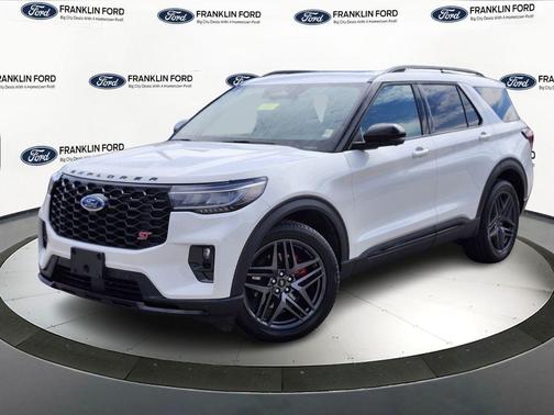 Star White 2025 Ford Explorer ST