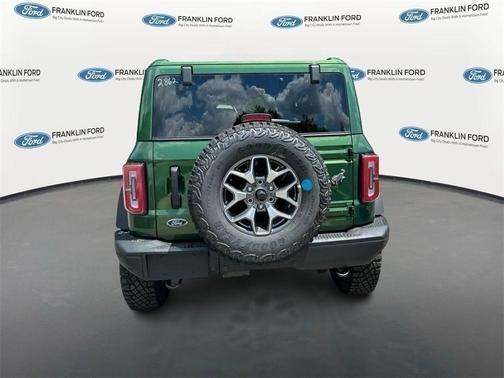 Eruption Green Metallic 2025 Ford Bronco Badlands