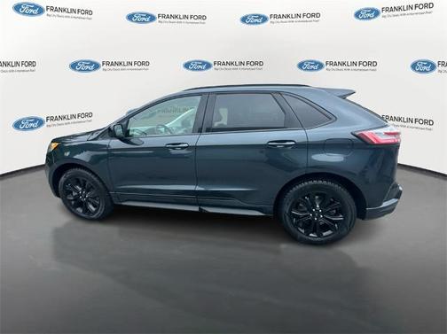 2022 Ford Edge SE