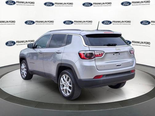 Billet Silver Metallic Clearcoat 2022 Jeep Compass Latitude Lux