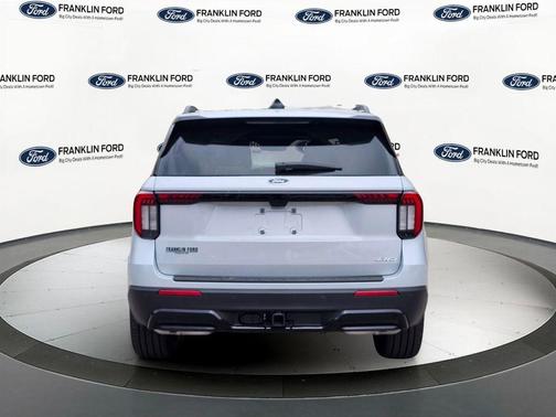 Star White 2026 Ford Explorer ST-Line