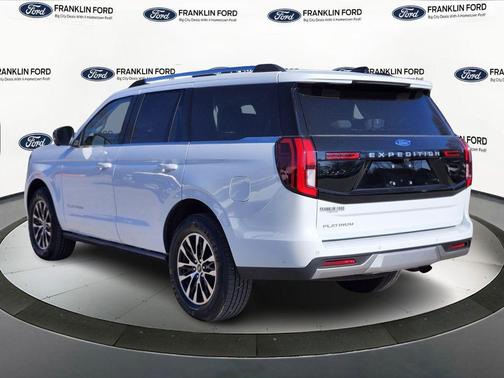 Oxford White 2025 Ford Expedition Platinum