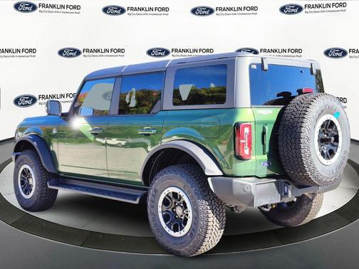 Eruption Green Metallic 2025 Ford Bronco Outer Banks