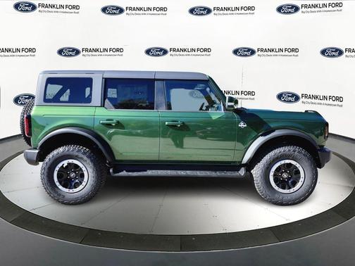 Eruption Green Metallic 2025 Ford Bronco Outer Banks