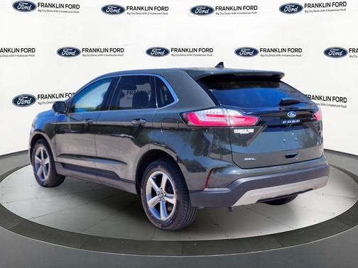 Forged Green Metallic 2023 Ford Edge SEL