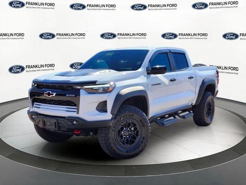 Summit White 2025 Chevrolet Colorado ZR2