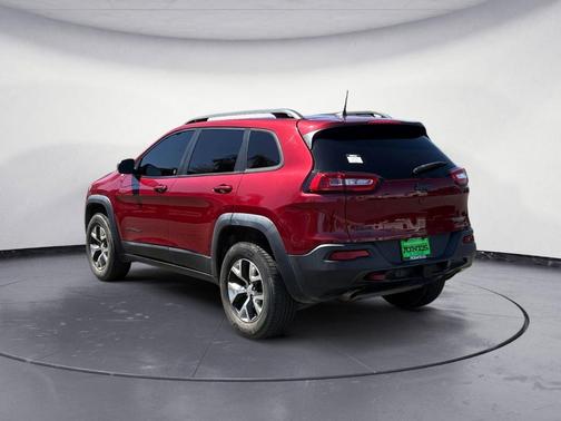 Deep Cherry Red Crystal Pearlcoat 2017 Jeep Cherokee Trailhawk