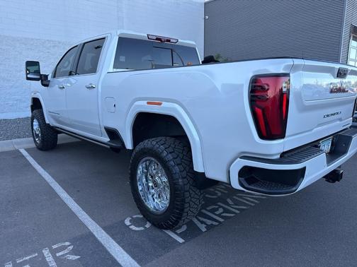 2024 GMC Sierra 3500 Denali