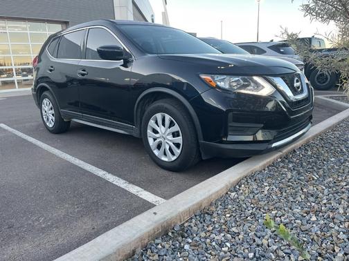 2017 Nissan Rogue S
