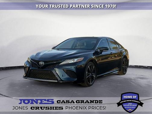 Midnight Black Metallic 2019 Toyota Camry