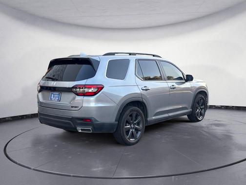 2023 Honda Pilot Sport