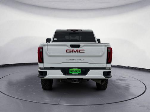 2024 GMC Sierra 2500 Denali