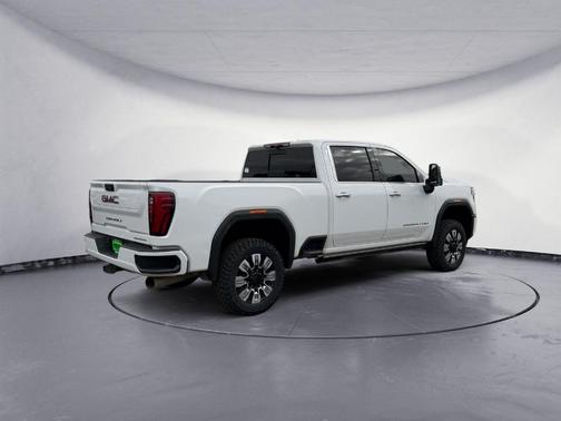 2024 GMC Sierra 2500 Denali