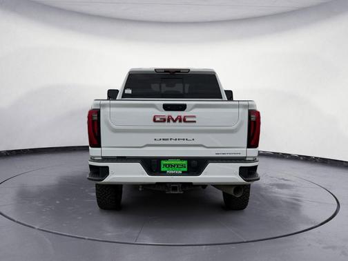 2024 GMC Sierra 2500 Denali