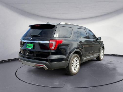 Shadow Black 2016 Ford Explorer XLT