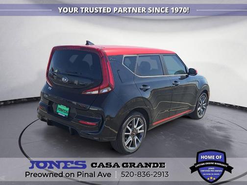 Cherry Black / Red Roof 2020 Kia Soul GT-Line 2.0L