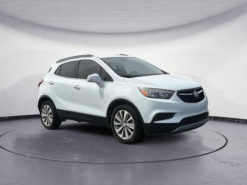 Summit White 2018 Buick Encore Preferred