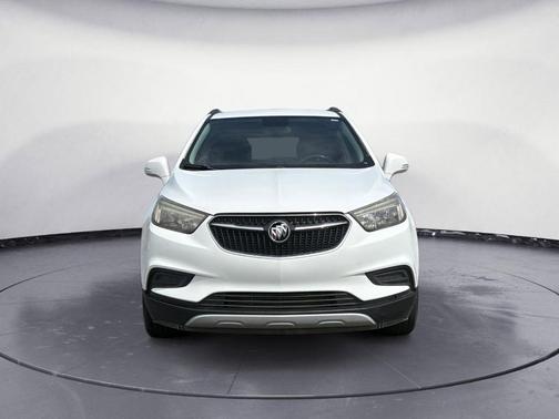 Summit White 2018 Buick Encore Preferred
