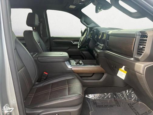 Sterling Gray Metallic 2025 Chevrolet Silverado 2500 High Country
