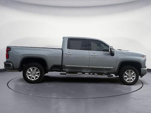 Sterling Gray Metallic 2025 Chevrolet Silverado 2500 High Country