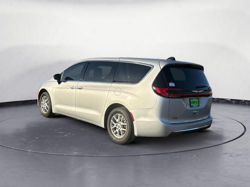 Silver Mist Clearcoat 2024 Chrysler Pacifica Touring-L