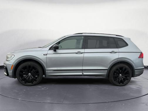 2021 Volkswagen Tiguan 2.0T SE R-Line Black