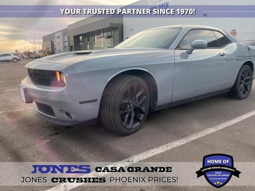 2022 Dodge Challenger SXT