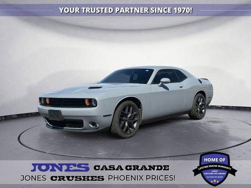 2022 Dodge Challenger SXT