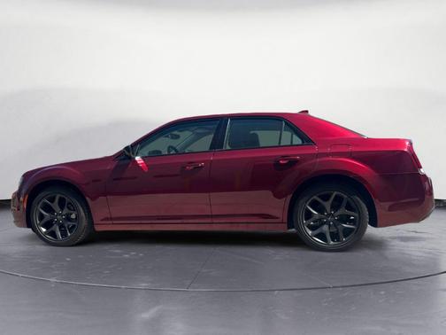 2023 Chrysler 300 Touring