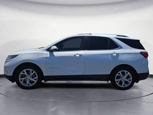 Iridescent Pearl Tricoat 2019 Chevrolet Equinox 2LT