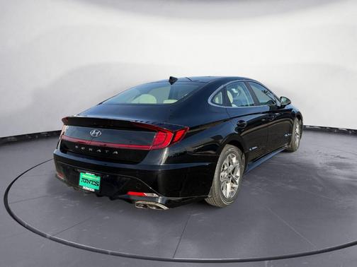 2022 Hyundai SONATA SEL